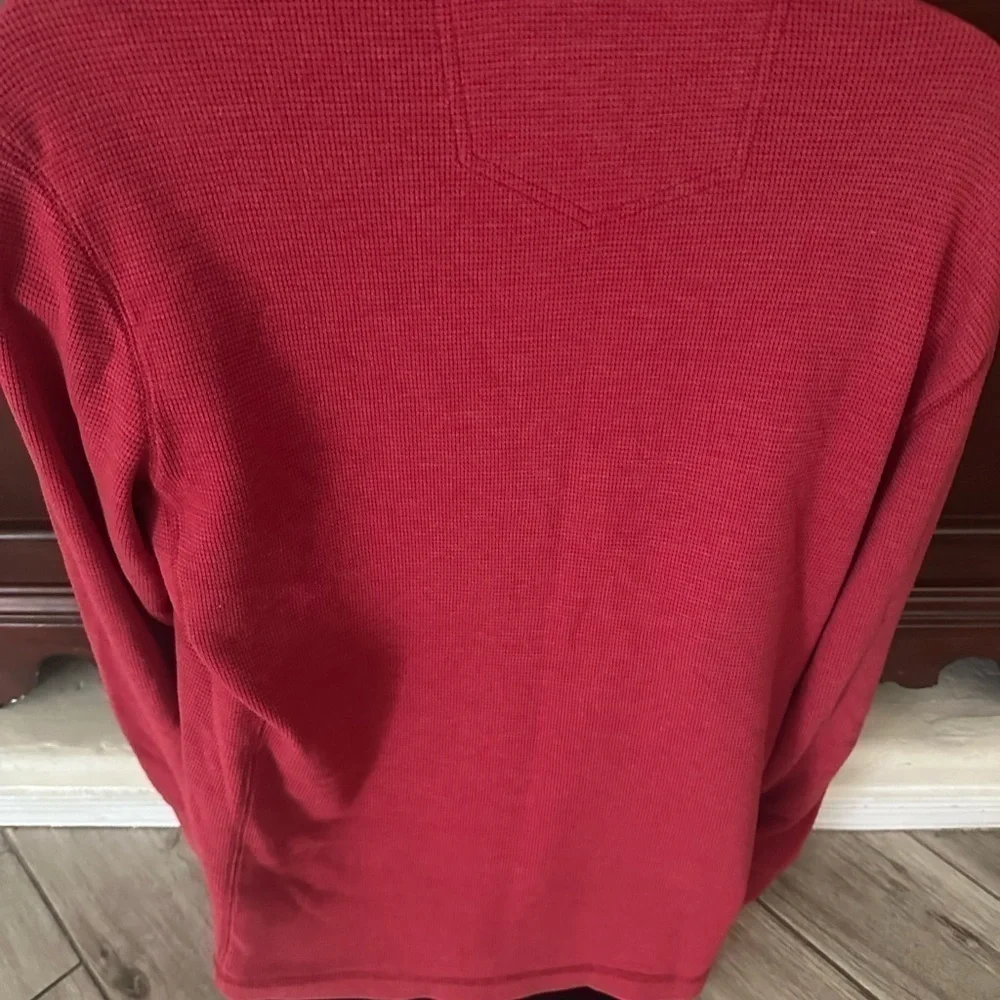 Men’s pre own as is Eddie Bauer size M medium Red crewneck sweater - Picture 3 of 3